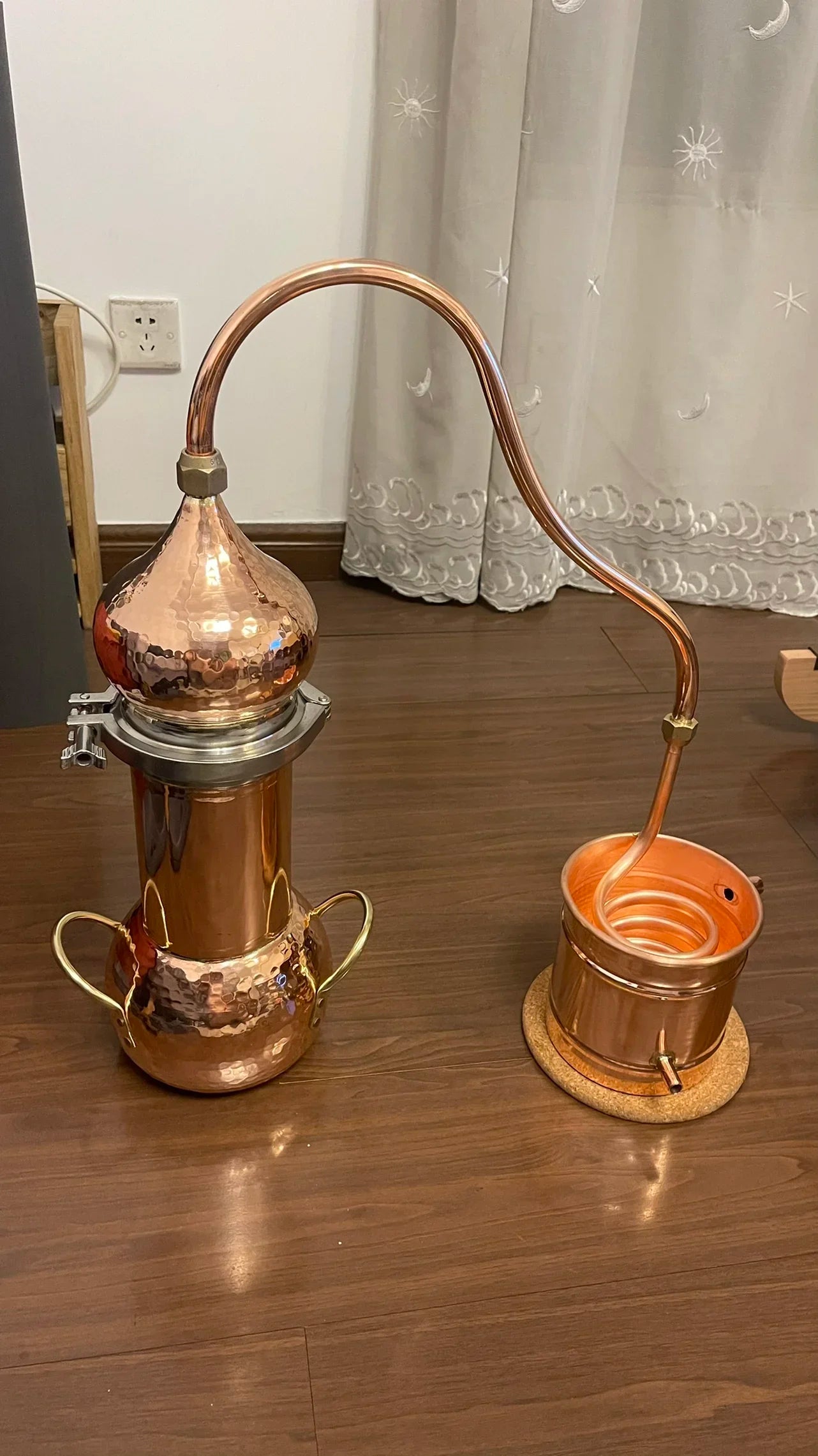 PureEssence™ – Handmade Copper Alembic Distillation Set for Essential Oils & Holistic Purification - BodyMindSpiritSpace